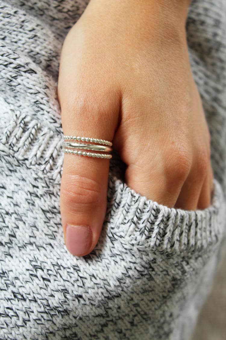 Sterling Silber Stapelringe Set Bienenband & Dünnes Band von ToeRingsandThings