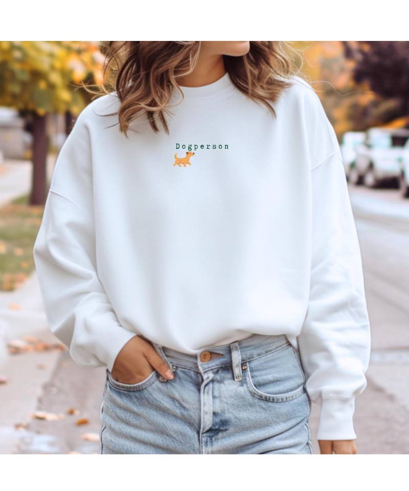 Dogperson Embroidered Sweatshirt - Cozy Unisex Crewneck, Best Friend Gift, Warm Jumper, Pet Lover Top, Dog Owner Clothing von ToffeesWorld