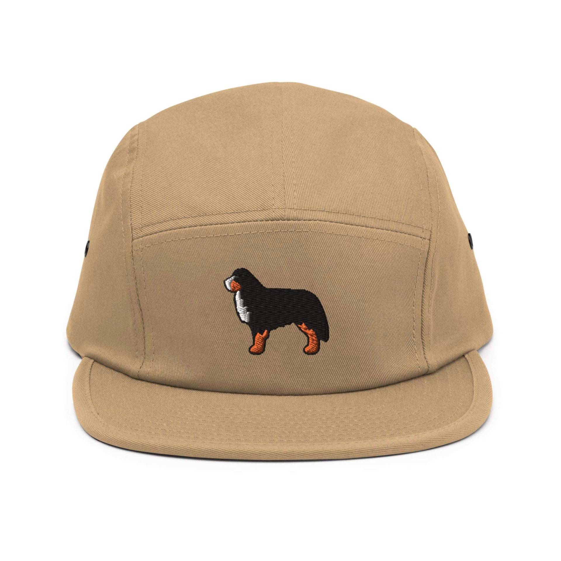 Berner Sennenhund Bestickte 5 Panel Camper Cap - Reine Baumwolle Bequeme Passform in Einer Vielzahl Von Farben von TofuTigerStudio