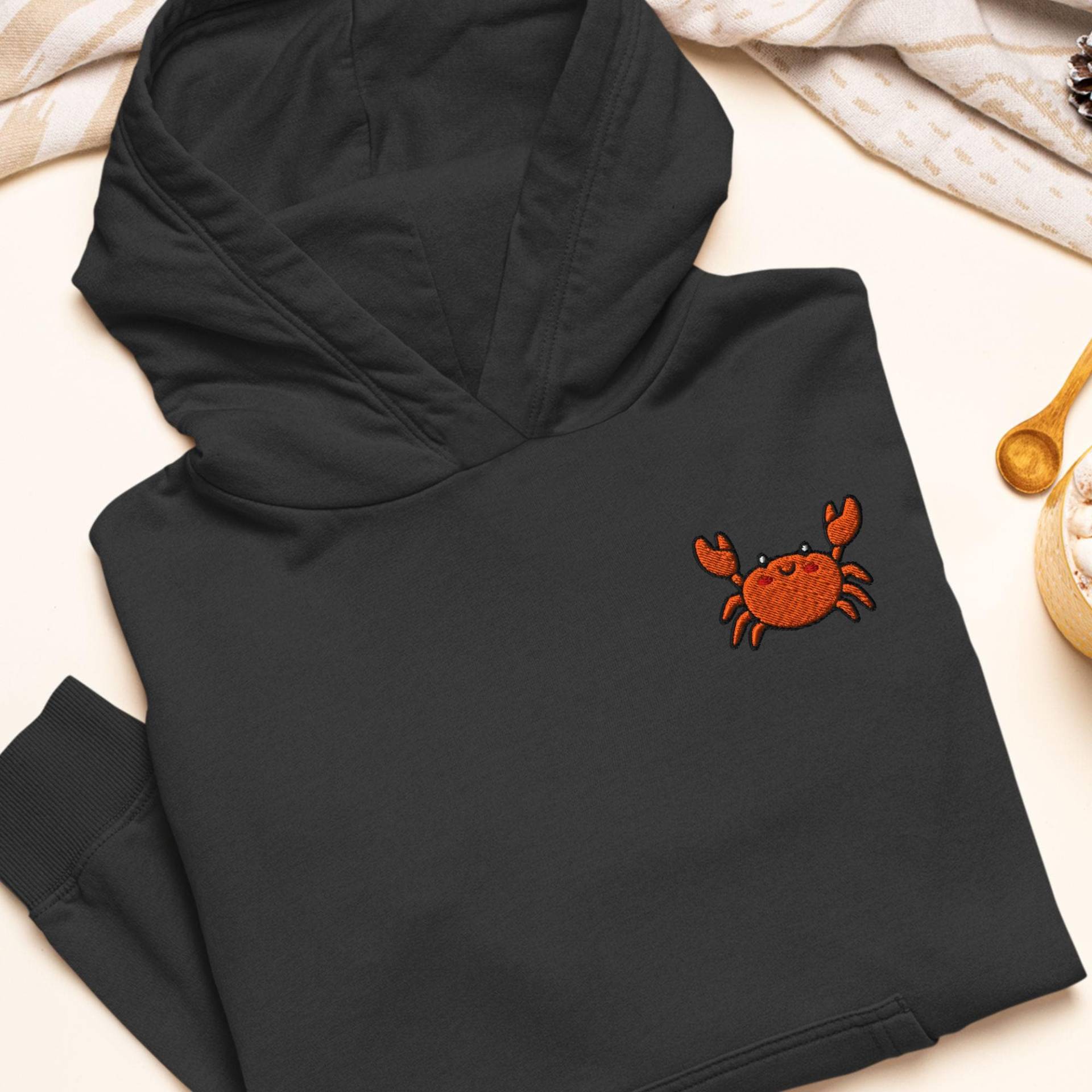 Dungeness Crab Bestickter Hoodie Schwere Mischung Aus Baumwolle Und Polyester, Unisex-Passform von TofuTigerStudio