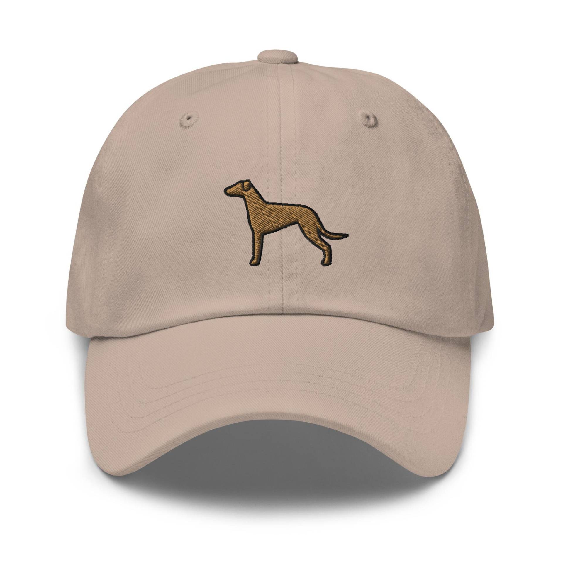 Greyhound Bestickte Dad Cap - Trendiges Unstrukturiertes Design Bequemer Chino Baumwollköper in Verschiedenen Farben von TofuTigerStudio