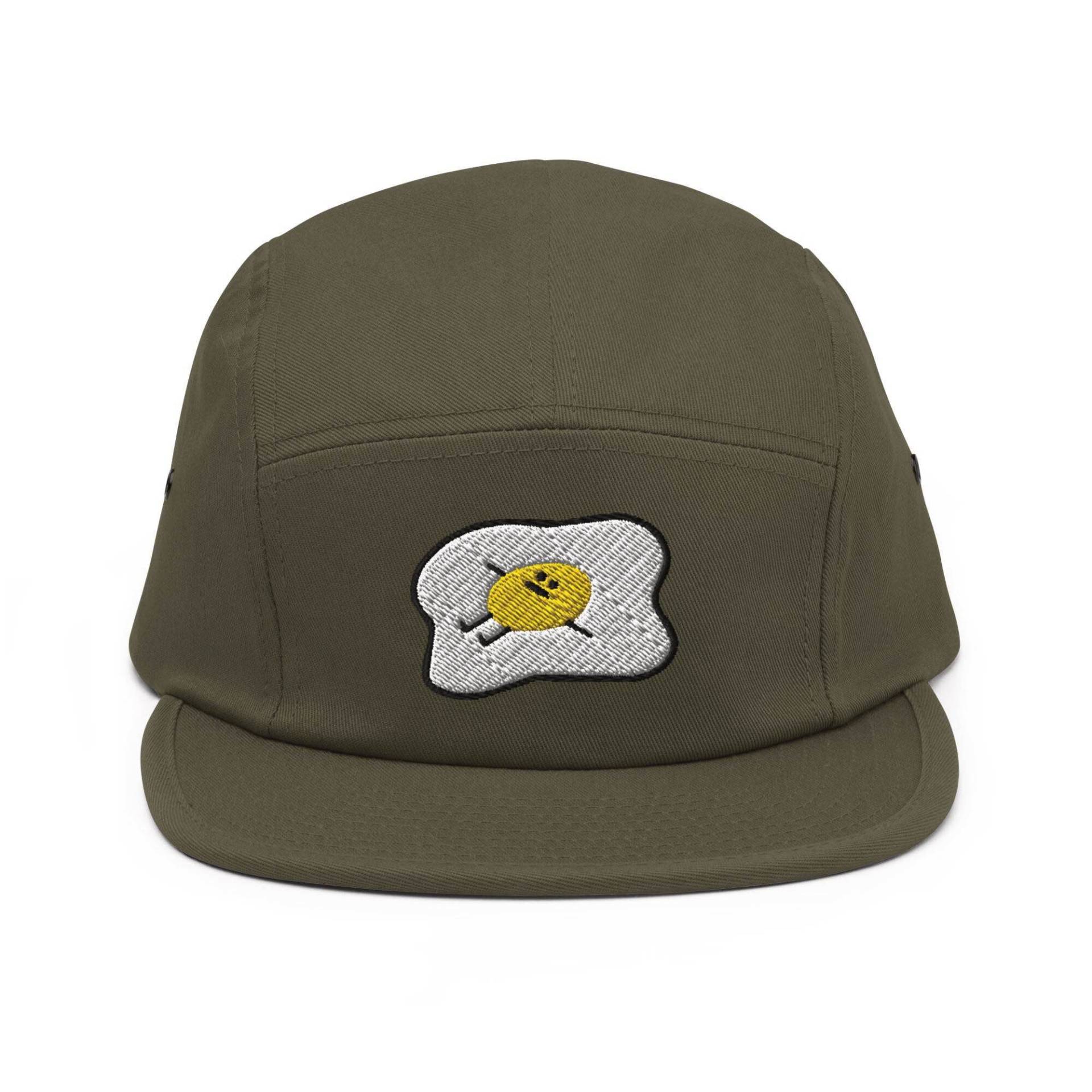 Kawaii Lazy Unmotiviert Spiegelei Bestickte 5 Panel Camper Cap - Reine Baumwolle Bequeme Passform in Einer Vielzahl Von Farben von TofuTigerStudio