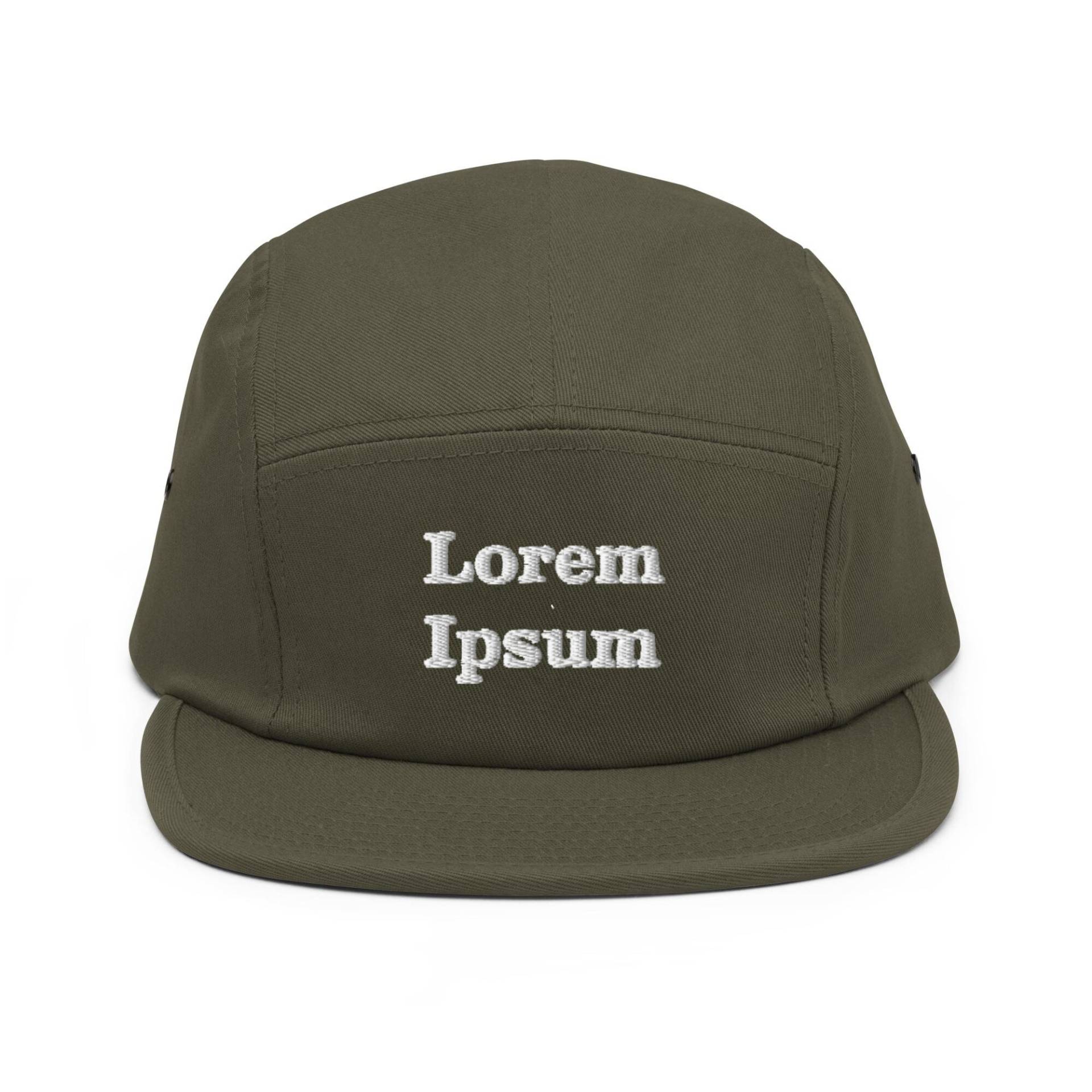 Lorem Ipsum Bestickte 5 Panel Camper Cap - Reine Baumwolle Bequeme Passform in Einer Vielzahl Von Farben von TofuTigerStudio