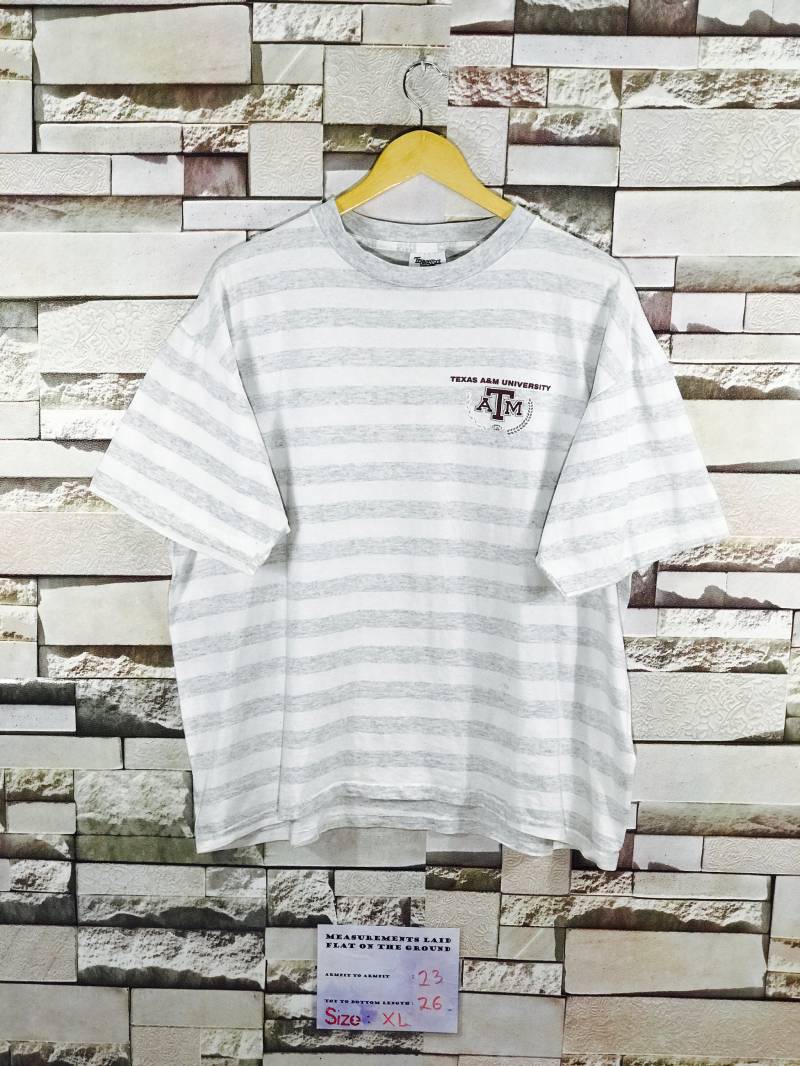 Seltener Vintage Tennessee River Gestreiftes T Shirt Skate Skateboard Made in Usa Größe X Large Xl/Santa Peralta Suffer Stripe von TokMungVintage