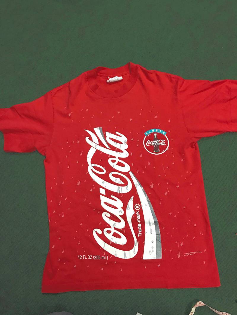 Vintage 90Er Jahre Coca Cola T-Shirt/Hoodie Jacke Windjacke Made in Usa Größe Medium von TokMungVintage