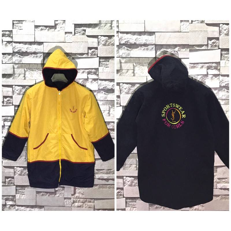 Vintage 90Er Jahre Yves Saint Laurent For Girl Reversible Big Logo Kapuzenjacke Größe 150 Made in Japan/Ysl Jacke Sweatshirt Pullover von TokMungVintage