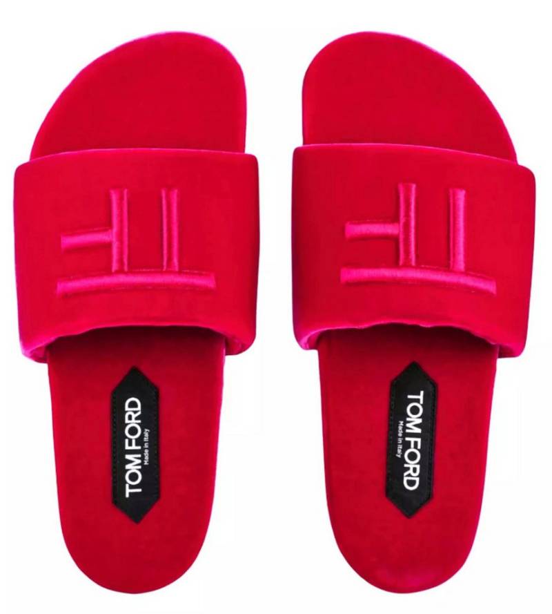 Tom Ford Harrison Velvet Pantoletten Slides Unisex Slipper Hergestellt in Italien, samtige Finish, eingestickte Logo von Tom Ford