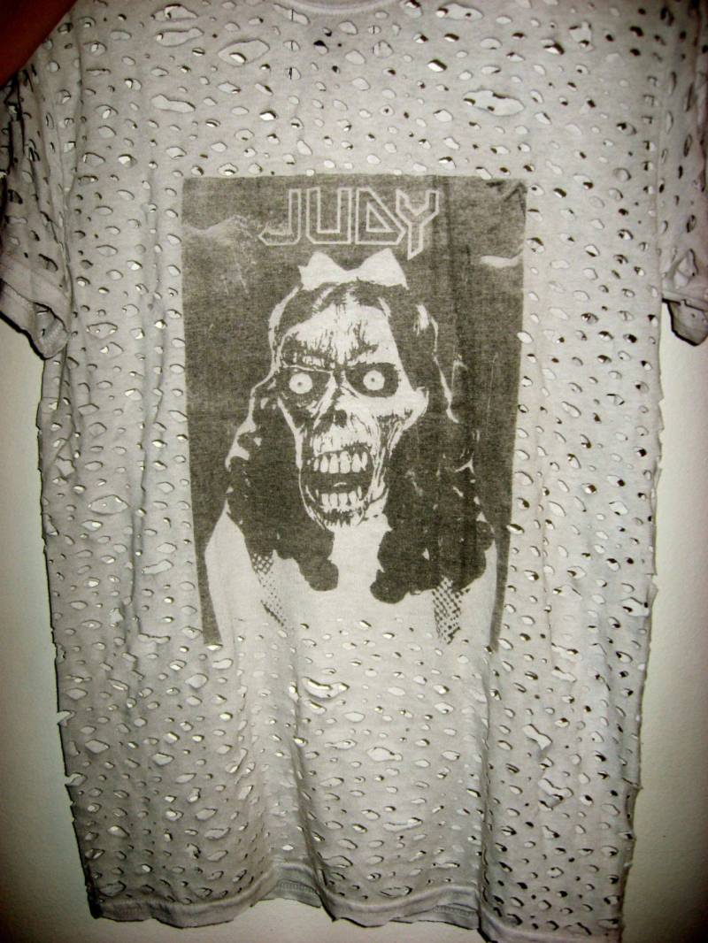 Geschredderte Königin T-Shirt von TomKnightNYC