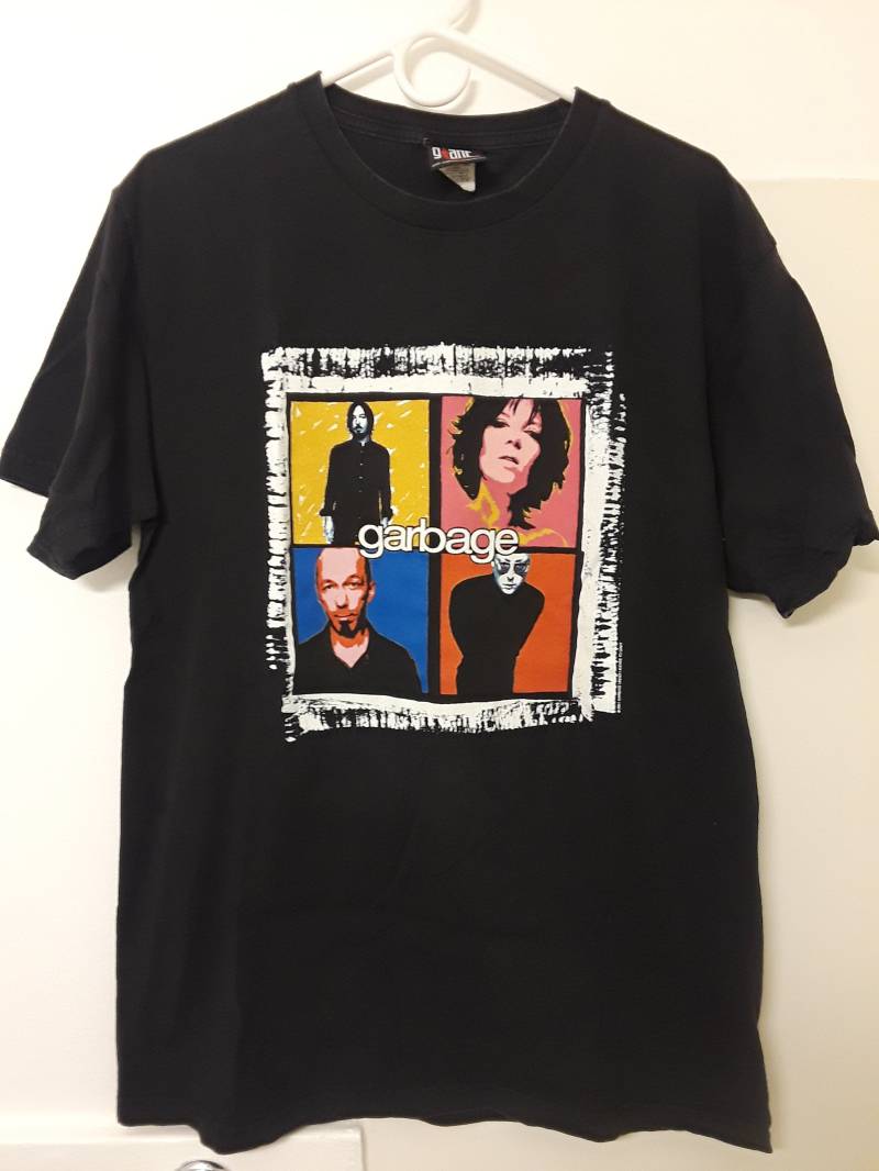 Müll-2001-Tour-T-Shirt von TomKnightNYC