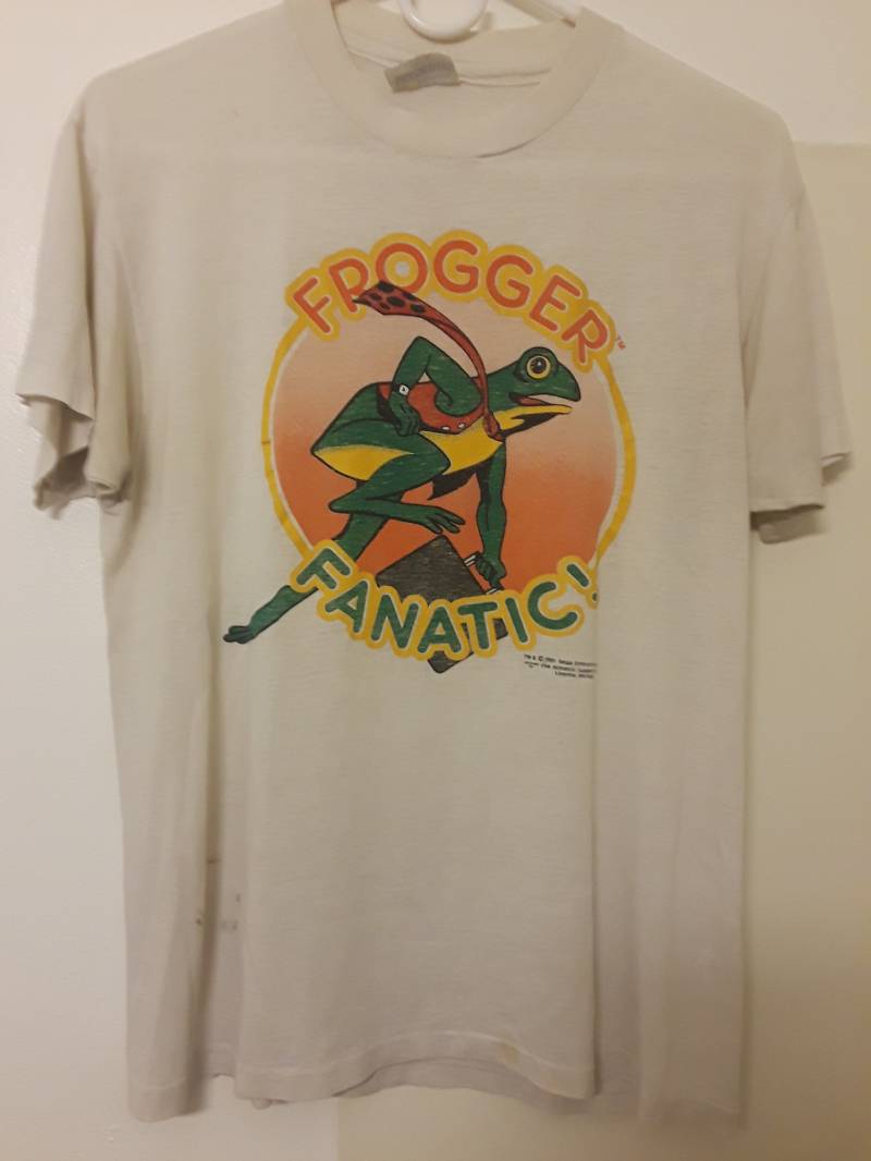 Vintage 80Er Jahre Frogger Fanatiker Atari 1981 Arcade Konami Video Spiel-T-Shirt von TomKnightNYC