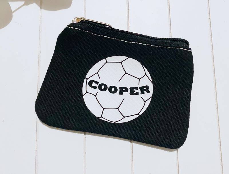 Personalisierte Fußball Geldbörse Kinder Reißverschlusstasche Aus Segeltuch von TombellaDesigns