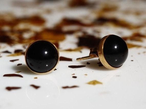 Onyx Ohrstecker, Schwarze Ohrringe, Schwarzer Edelstein Schmuck, 8 Mm von TomerMJewelryForHer