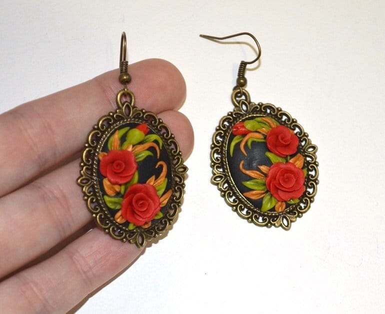 Rote Blume Rose Ohrringe Polymer Ton, Valentinstag Geschenk, Für Naturliebhaber, Mutter Geschenk Tochter, Damen Schmuck Floral von TomikArt
