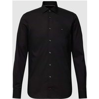 Tommy Hilfiger Tailored Slim Fit Business-Hemd mit  Haifischkragen Modell 'CORE' in Black, Größe 39 von Tommy Hilfiger Tailored