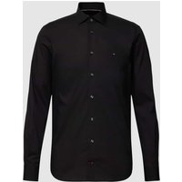 Tommy Hilfiger Tailored Slim Fit Business-Hemd mit  Haifischkragen Modell 'CORE' in Black, Größe 43 von Tommy Hilfiger Tailored
