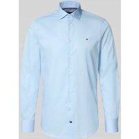 Tommy Hilfiger Tailored Slim Fit Businesshemd aus reiner Baumwolle in Bleu, Größe 42 Tommy Hilfiger Tailored Slim Fit Businesshemd aus reiner Baumwolle in Bleu, Größe 42 von Tommy Hilfiger Tailored