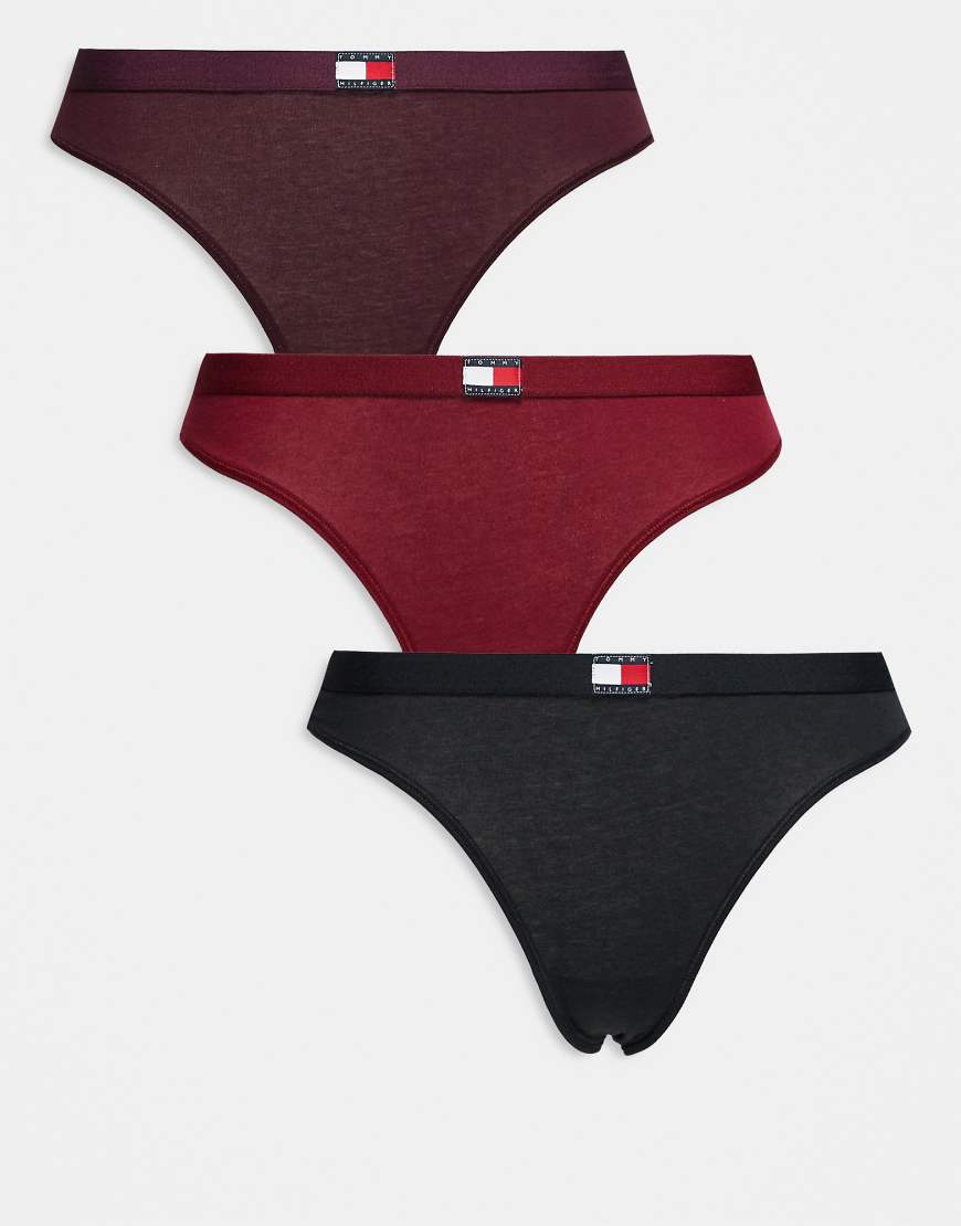 Tommy Hilfiger - 3er-Pack Tangas in Schwarz, Burgunderrot und Rot mit Flaggenlogo-Bunt von Tommy Hilfiger