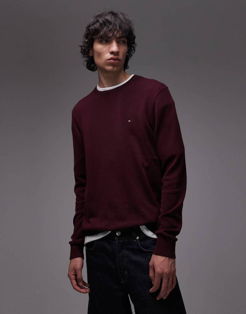 Tommy Hilfiger - Basic-Pullover aus Baumwolle in kräftigem Burgunderrot von Tommy Hilfiger