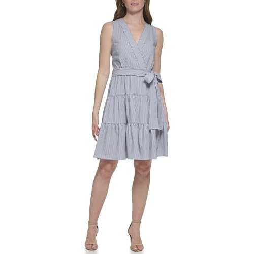 Tommy Hilfiger Damen Sleeveless V-Neck Tie Waist Tiered Mini Dress Kleid, Marina Blau/Elfenbein, 34 Tommy Hilfiger Damen Sleeveless V-Neck Tie Waist Tiered Mini Dress Kleid, Marina Blau/Elfenbein, 34 von Tommy Hilfiger