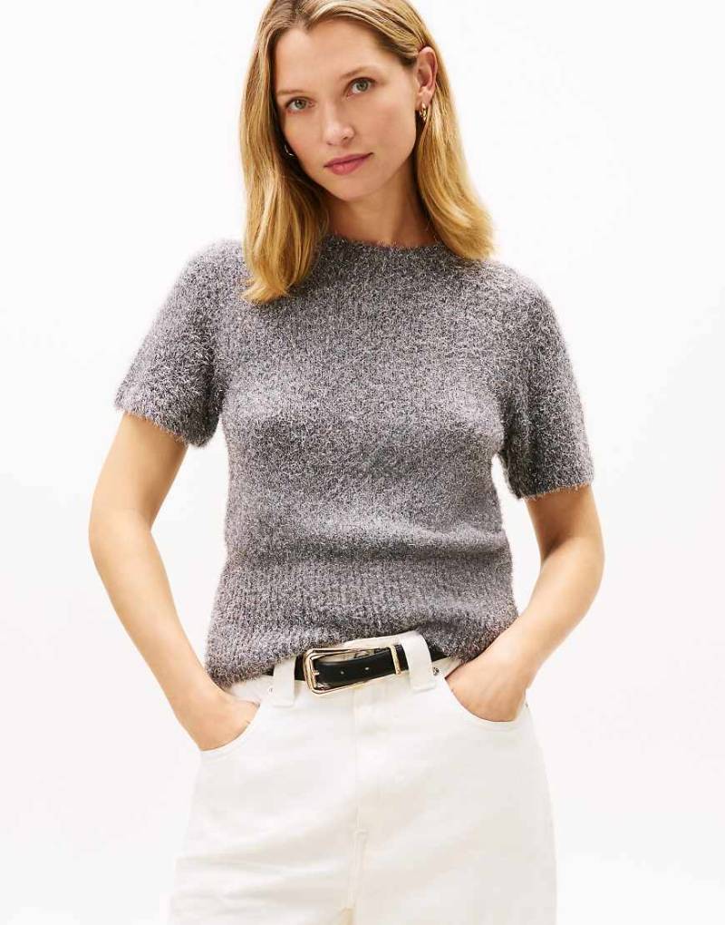 Tommy Hilfiger - Festive - Kurzärmliger Pullover aus Wollmix in Grau von Tommy Hilfiger