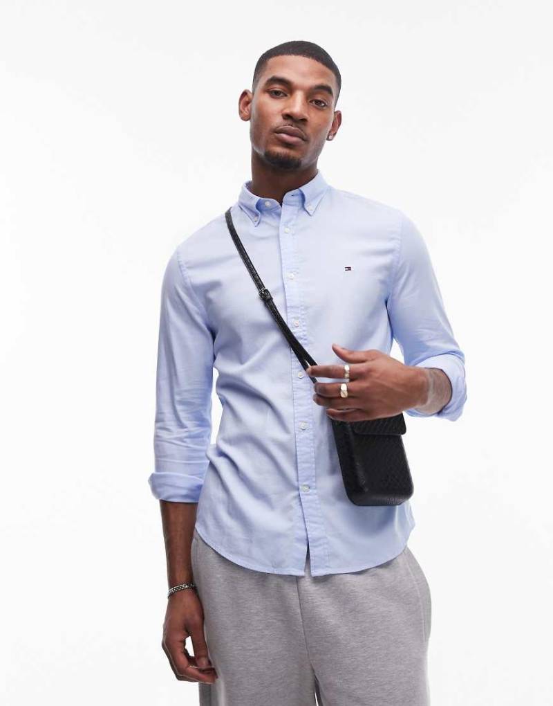 Tommy Hilfiger - Flex - Slim-Fit-Hemd mit Noppenstruktur in Blau Tommy Hilfiger - Flex - Slim-Fit-Hemd mit Noppenstruktur in Blau von Tommy Hilfiger