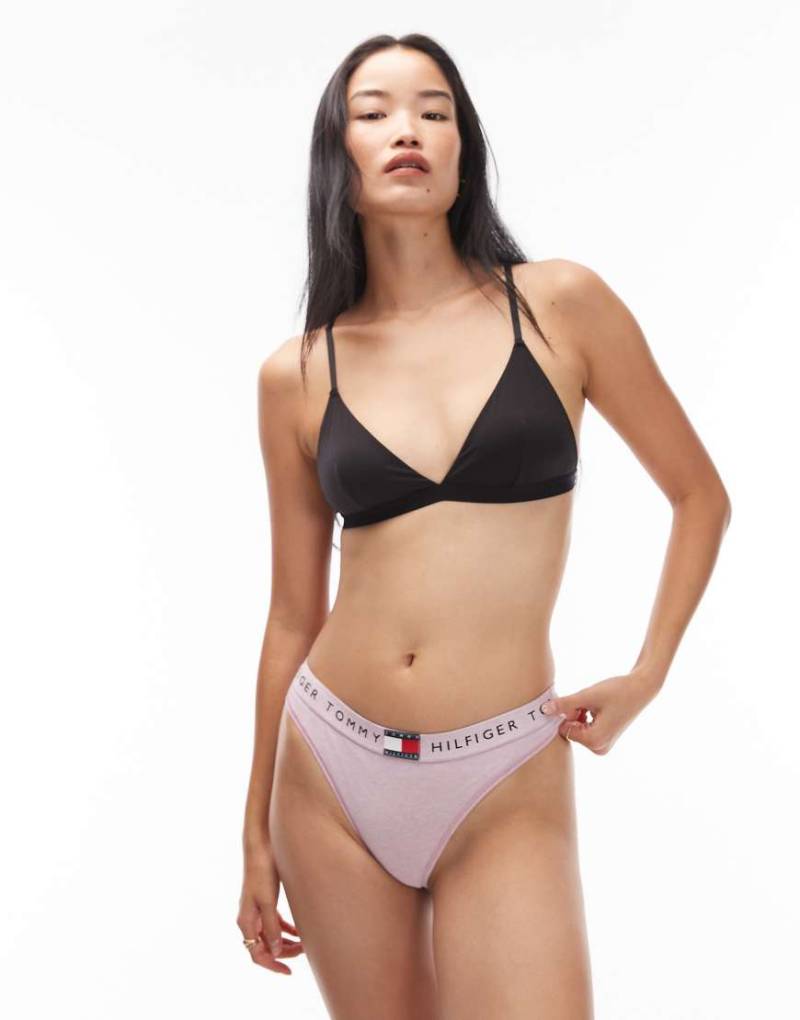 Tommy Hilfiger - Heritage - Bikinislips in Heiderosa mit klassischem Logo von Tommy Hilfiger