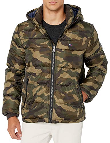 Tommy Hilfiger Herren Legacy Pufferjacke mit Kapuze Alternativer Daunenmantel, New Camo, X-Groß von Tommy Hilfiger