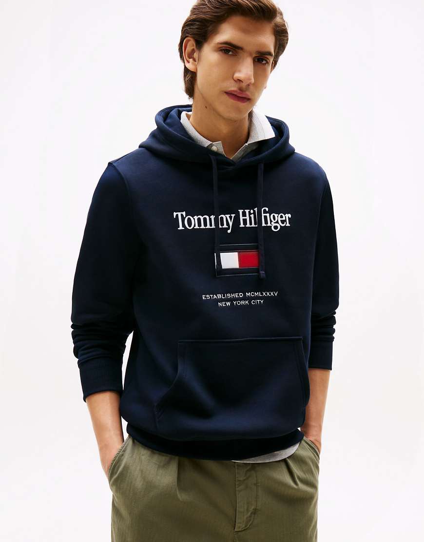 Tommy Hilfiger - Kapuzenpullover aus Flex-Fleece in Dunkelblau mit Logostickerei von Tommy Hilfiger
