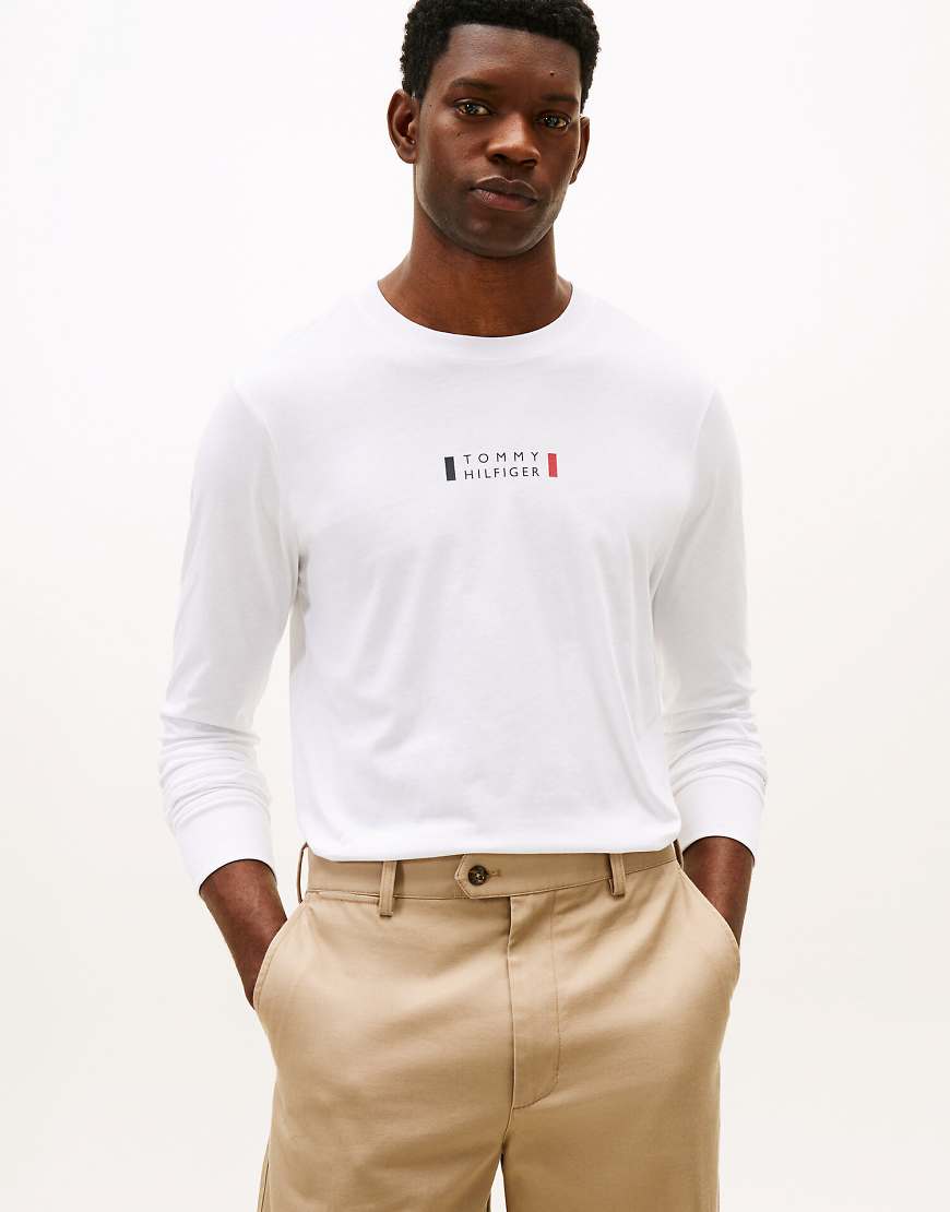 Tommy Hilfiger - Langärmliges T-Shirt aus Jersey in Weiß mit Logo von Tommy Hilfiger