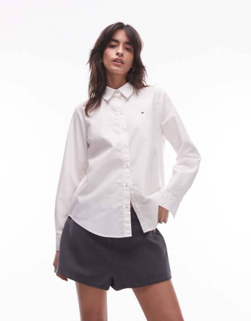 Tommy Hilfiger - Locker sitzendes Oxford-Hemd in Weiß von Tommy Hilfiger