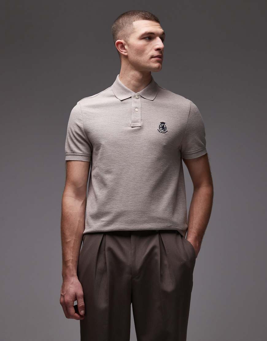 Tommy Hilfiger - Polohemd in Beige mit Crest-Logo-Neutral von Tommy Hilfiger