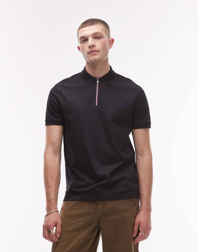 Tommy Hilfiger - Polohemd in Schwarz mit kurzem Reißverschluss von Tommy Hilfiger