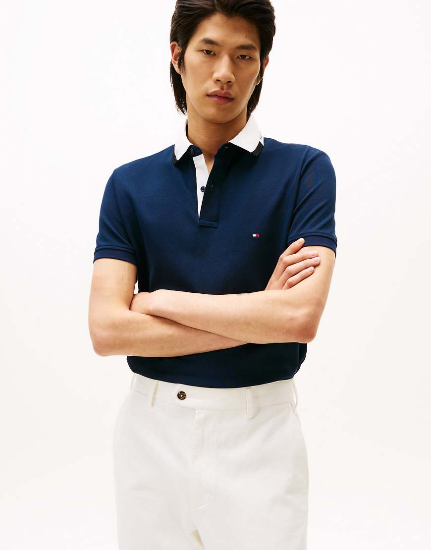 Tommy Hilfiger - Regular-Fit-Polohemd in Weiß mit Stickerei am Kragen-Blau von Tommy Hilfiger
