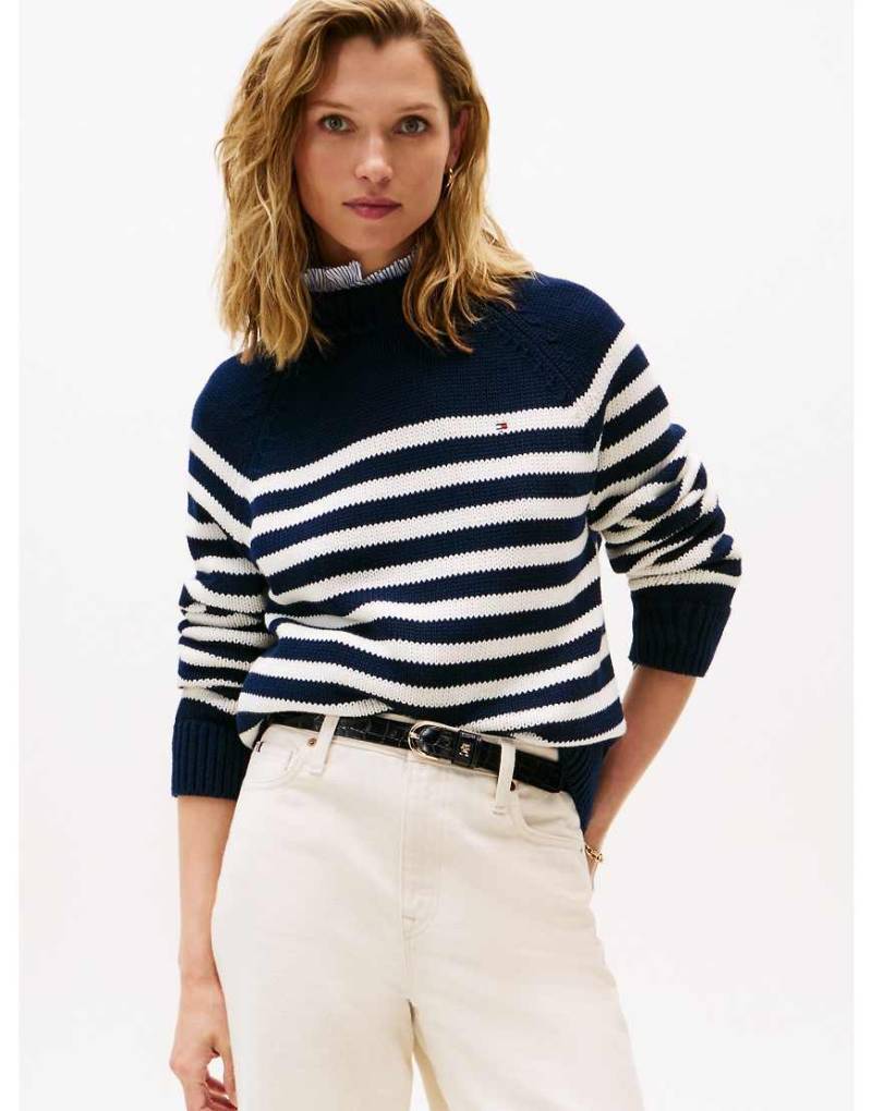 Tommy Hilfiger - Relaxed-Fit-Pullover mit Stehkragen und mehrfarbigem Streifen-Blau Tommy Hilfiger - Relaxed-Fit-Pullover mit Stehkragen und mehrfarbigem Streifen-Blau von Tommy Hilfiger