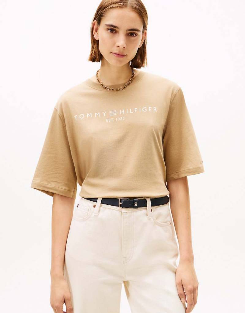 Tommy Hilfiger - Relaxed-Fit-T-Shirt aus Jersey in Braun mit Logostickerei und Rundhalsausschnitt-Neutral von Tommy Hilfiger