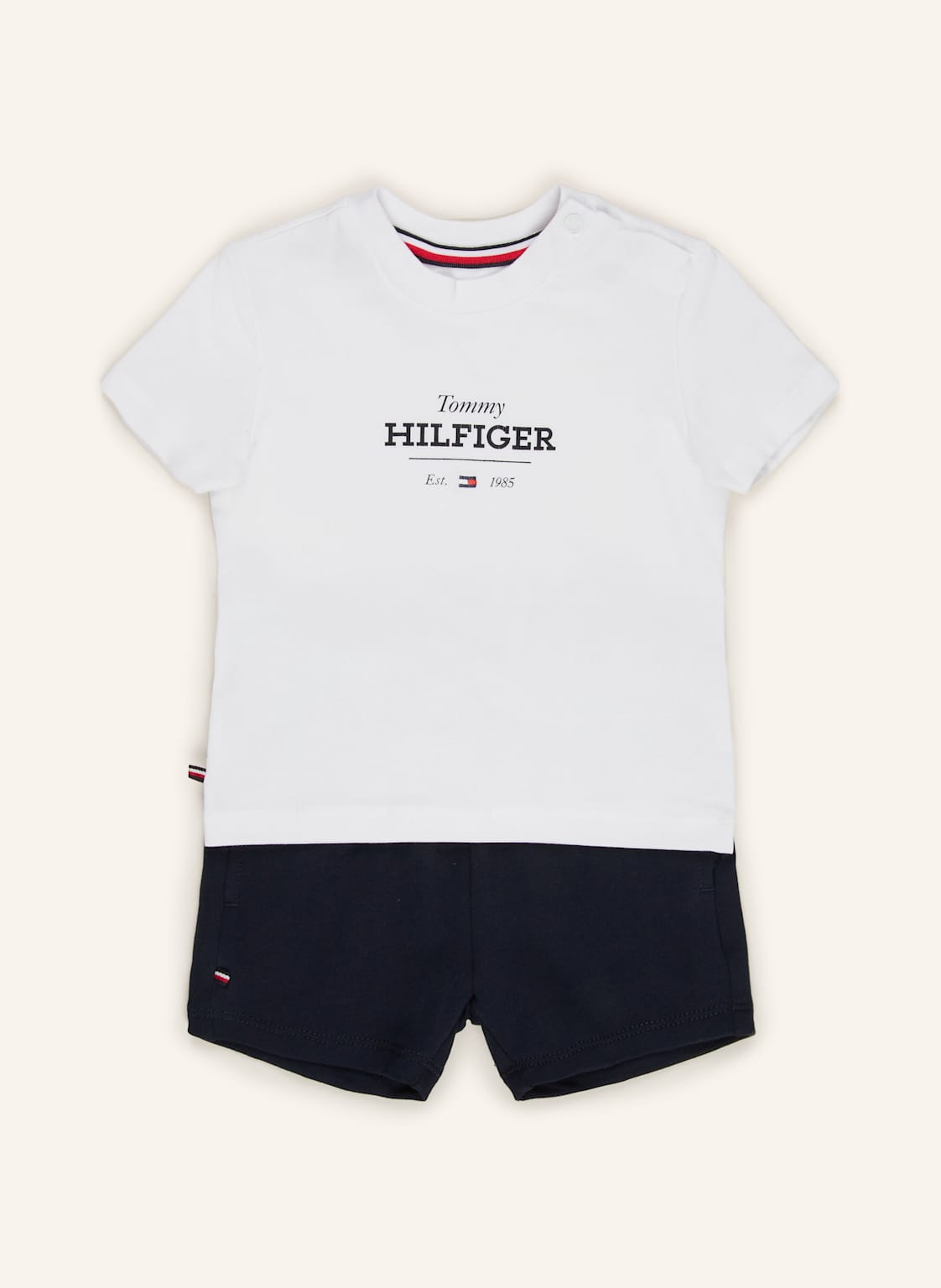 Tommy Hilfiger Set: T-Shirt Und Sweatshorts blau Tommy Hilfiger Set: T-Shirt Und Sweatshorts blau von Tommy Hilfiger