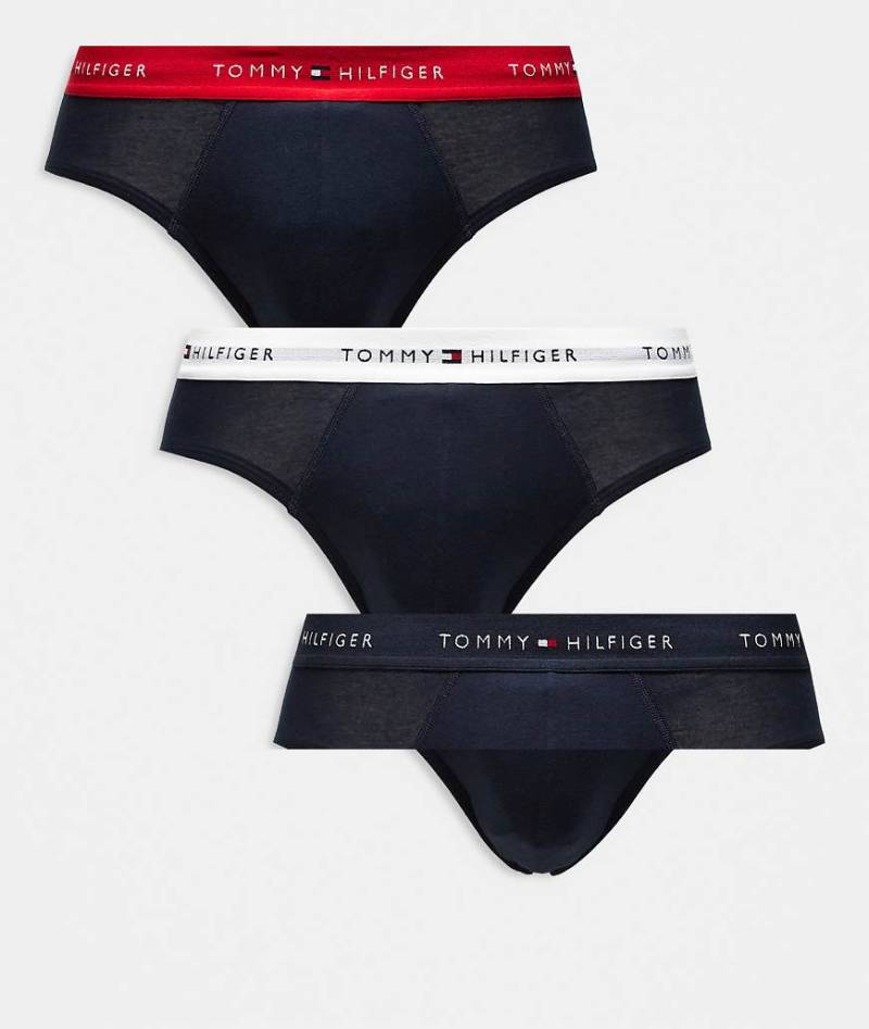 Tommy Hilfiger - Signature Essentials - 3er-Pack Slips aus Baumwolle in Marineblau mit Bund in Weiß/Rot/Marineblau von Tommy Hilfiger