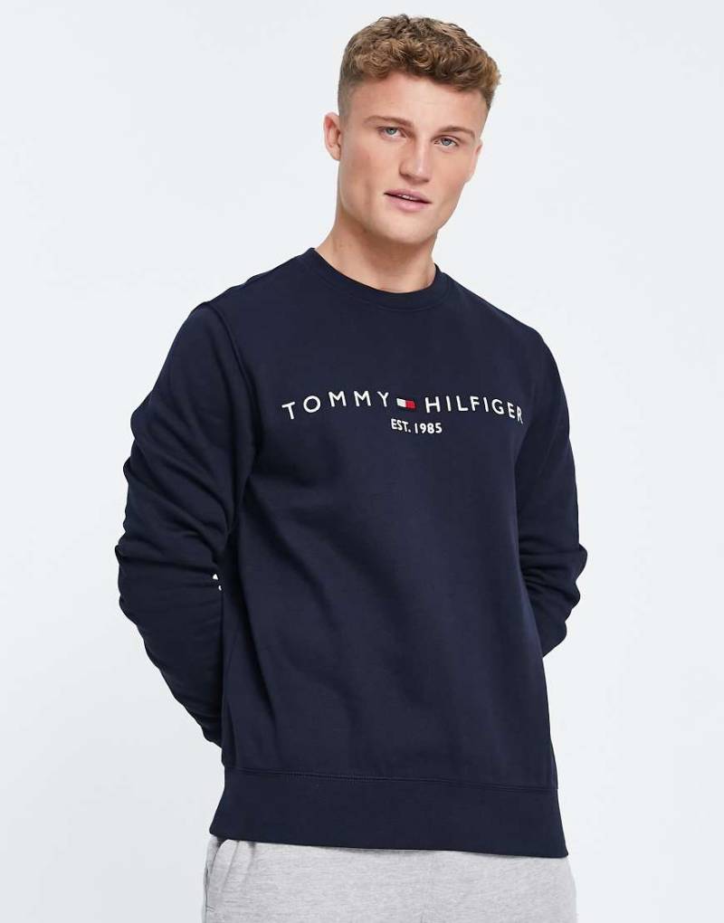 Tommy Hilfiger - Sweatshirt in Marineblau mit aufgesticktem Logo von Tommy Hilfiger