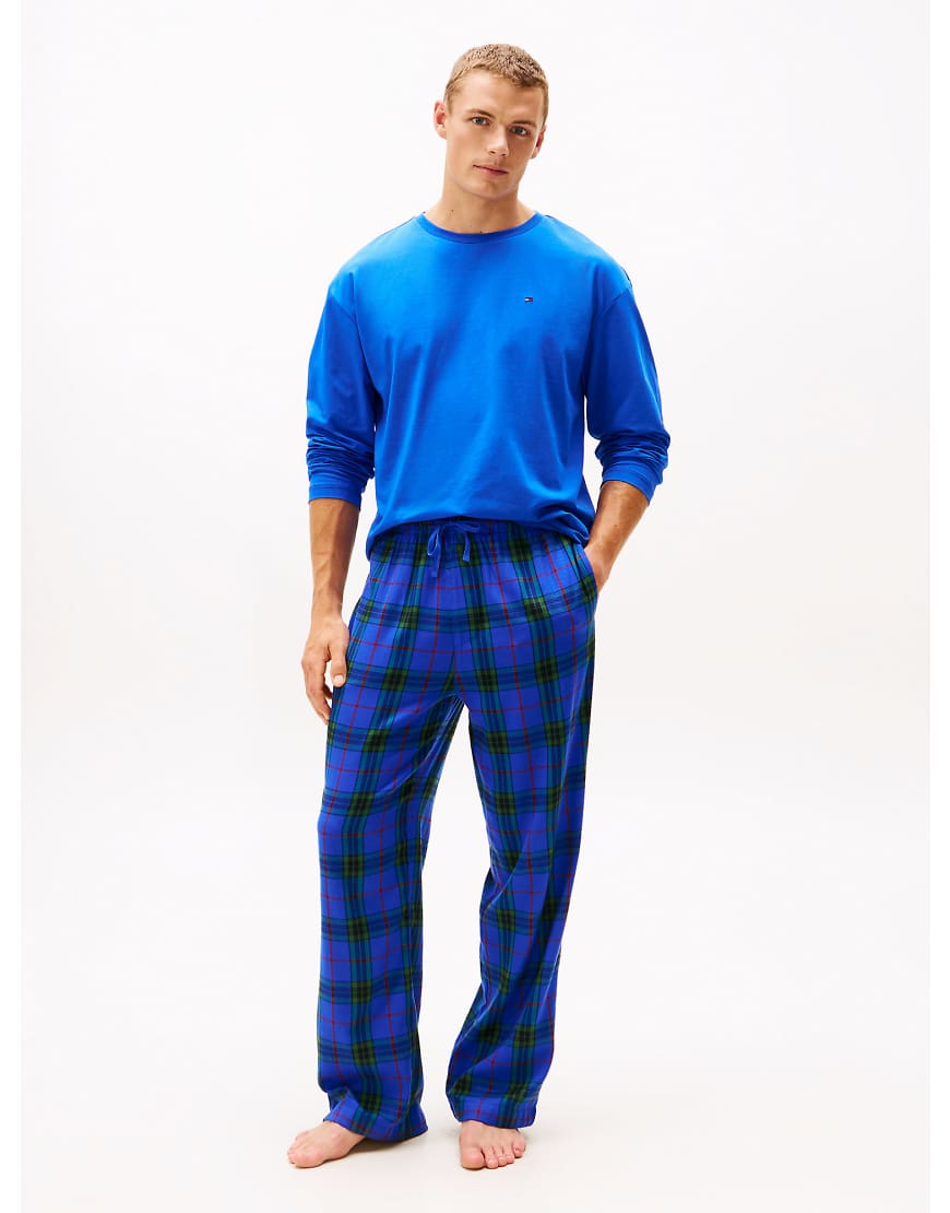 Tommy Hilfiger - Th Original - Geschenkbox mit Pyjama aus Flanell in Blau und Hausschuhen-Lila Tommy Hilfiger - Th Original - Geschenkbox mit Pyjama aus Flanell in Blau und Hausschuhen-Lila von Tommy Hilfiger