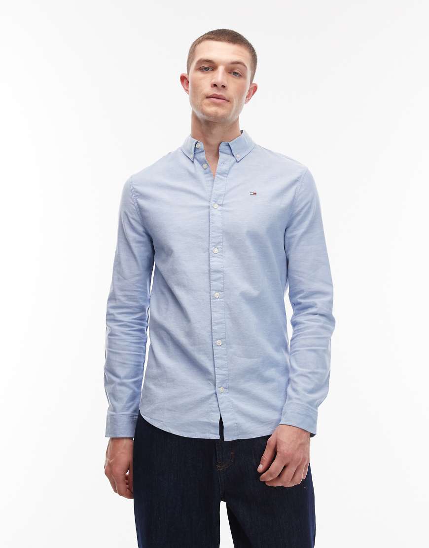 Tommy Jeans - Schmal geschnittenes Oxford-Hemd in Blau mit Stretchanteil von Tommy Hilfiger