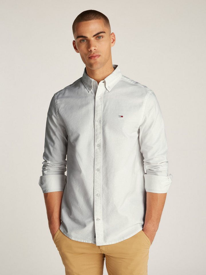 Tommy Jeans Plus Langarmhemd TJM REG OXFORD SHIRT EXT in Großen Größen, Logostickerei, Button-down-Kragen von Tommy Jeans Plus