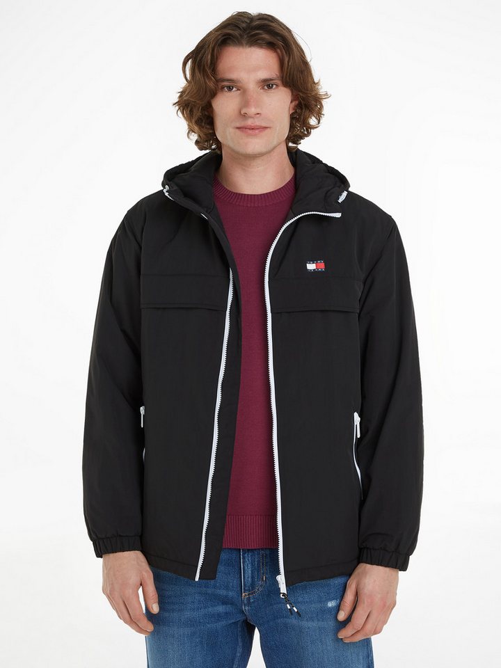 Tommy Jeans Plus Outdoorjacke TJM PADDED SOLID CHICAGO EXT Große Größen mit Logopatch Tommy Jeans Plus Outdoorjacke TJM PADDED SOLID CHICAGO EXT Große Größen mit Logopatch von Tommy Jeans Plus