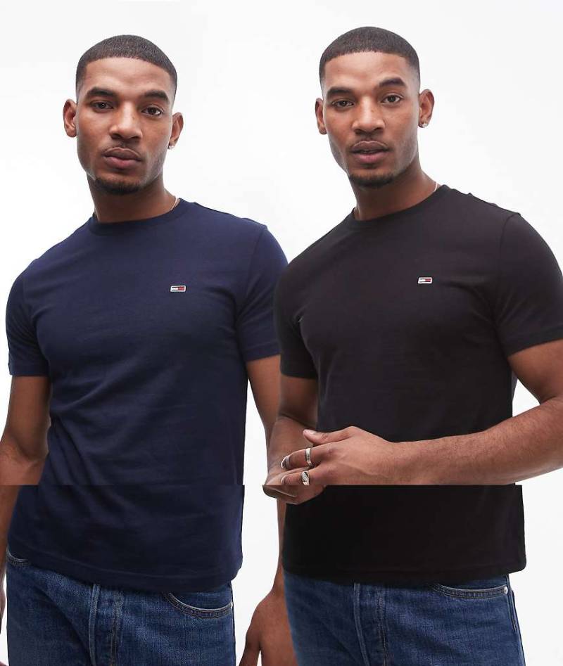 Tommy Jeans - 2er-Pack schmal geschnittene T-Shirt in Schwarz und Marineblau mit Logo von Tommy Jeans