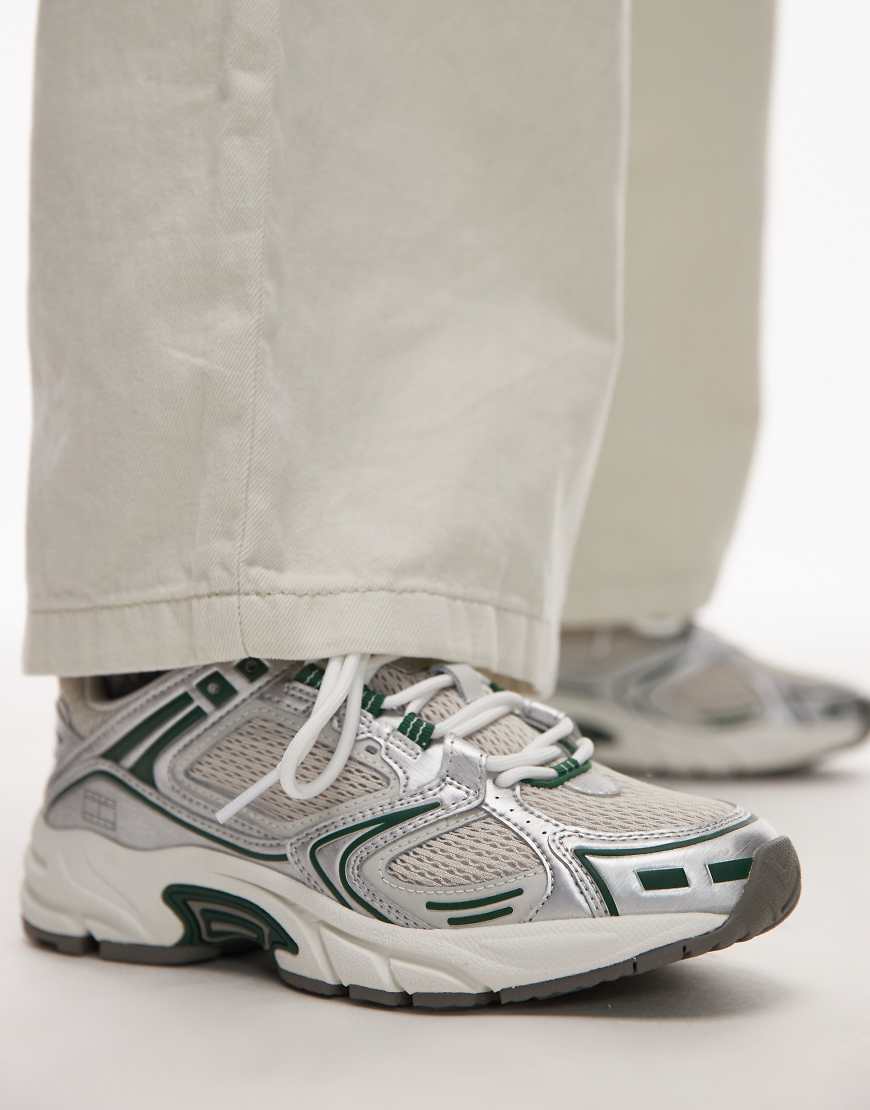 Tommy Jeans - Archive 97 - Retro-Sneaker in Weiß, Grün und Silber Tommy Jeans - Archive 97 - Retro-Sneaker in Weiß, Grün und Silber von Tommy Jeans