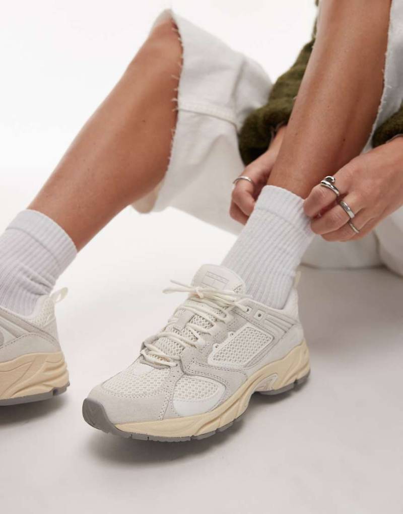 Tommy Jeans - Archive 97 - Retro-Sneaker in Weiß und Cremeweiß von Tommy Jeans