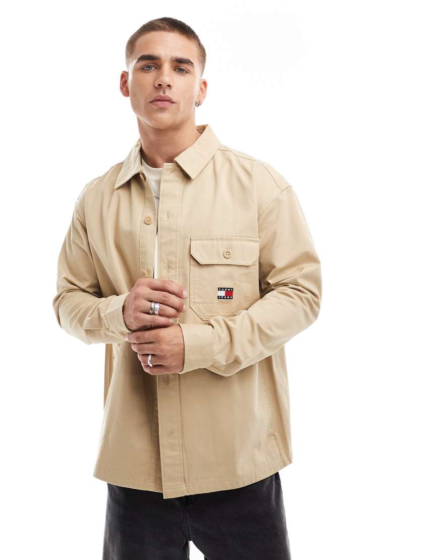 Tommy Jeans - Basic-Hemdjacke in Beige-Goldfarben von Tommy Jeans