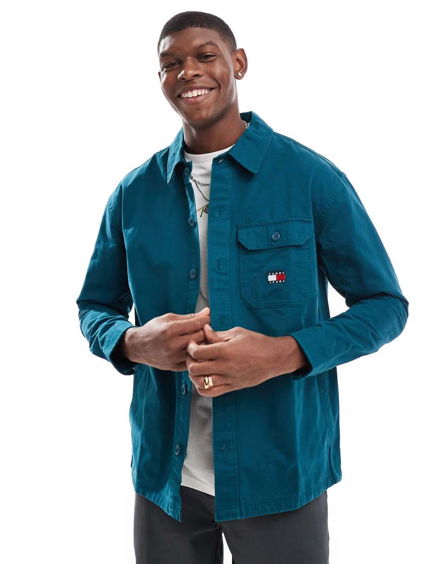 Tommy Jeans - Basic-Hemdjacke in Dunkelgrün von Tommy Jeans