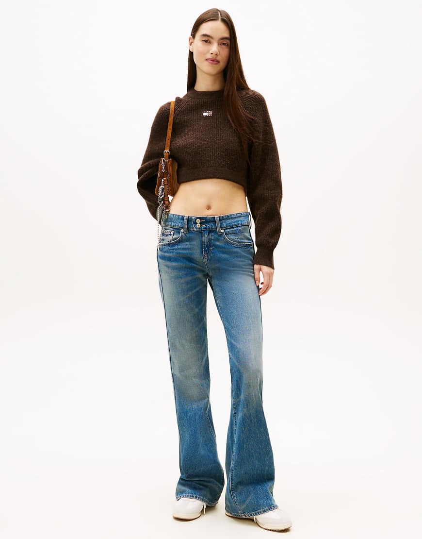 Tommy Jeans - Bootcut-Jeans in Jeansblau mit niedrigem Bund und Whiskering von Tommy Jeans