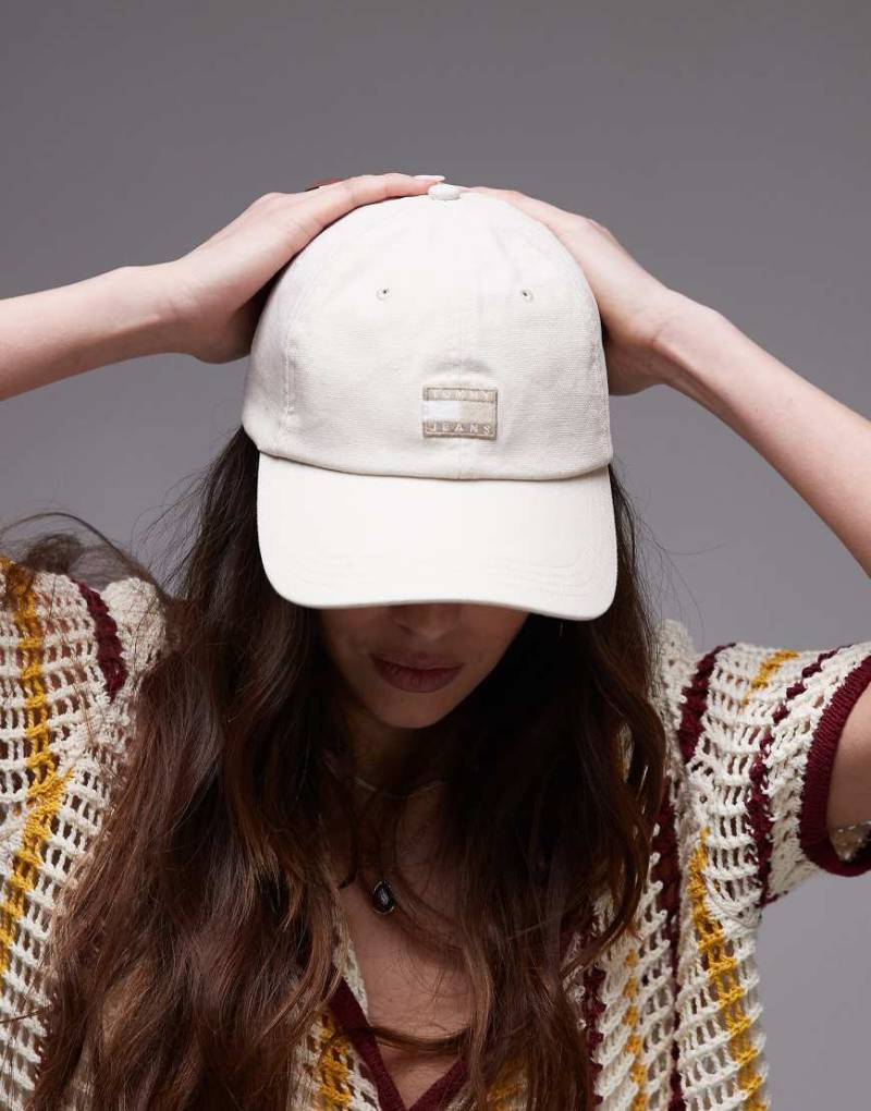 Tommy Jeans - Canvas-Kappe in Ecru mit Flag-Logo-Weiß von Tommy Jeans