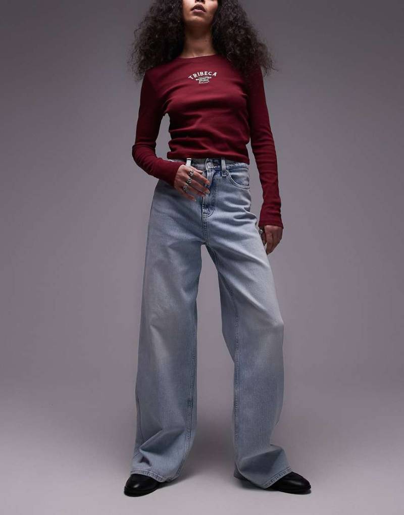 Tommy Jeans - Claire - Jeans in Ultra-Hell mit hohem Bund und weitem Bein-Blau von Tommy Jeans